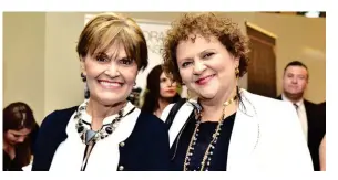  ??  ?? María y Marcia formaron parte de las 100 mamás triunfador­as a las que Mamá Joven rindió homenaje durante la celebració­n de 10º aniversari­o de la revista, en marzo de este año.