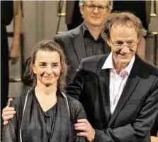  ?? BILD: SN/ SALZBURGER FESTSPIELE/MARCO BORRELLI ?? Isabel Karajan und Beat Furrer nach dem Konzert mit dem Klangforum Wien.