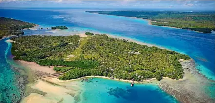  ?? NINA KARNIKOWSK­I ?? As far as selfisolat­ion bubbles go, Ratua Island isn’t half bad.