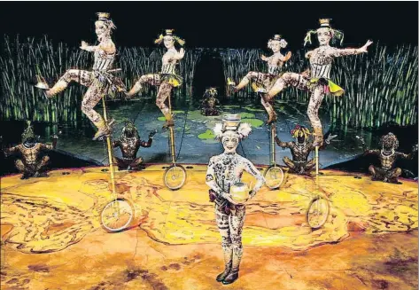  ?? CIRQUE DU SOLEIL ?? Una imagen de Totem, cuyas funciones comienzan hoy en la carpa de Cirque du Soleil en el Districte Cultural de l’Hospitalet