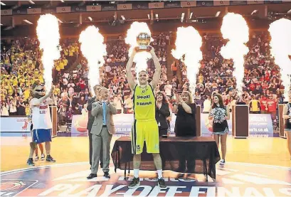  ?? BRITISH BASKETBALL LEAGUE ?? Mike Tuck was named the MVP of the British Basketball League playoff final in 2018 when his Sheffield Sharks won the title.