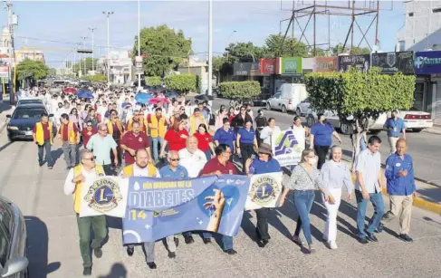  ?? Foto: Matías Rodríguez ?? Mucha gente participó en la marcha que realizó el Club de Leones de Guamúchil.