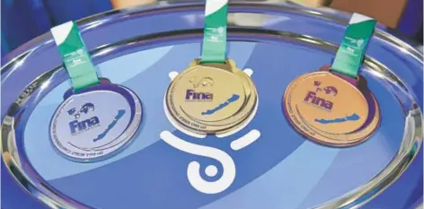  ?? FOTO: AGENCIAS ?? ►► Una muestra de las medallas que recibirán los mejores en los Mundiales de Budapest.