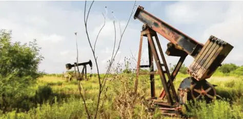  ?? Eric Gay / Associated Press ?? A pump jack sits idle on a South Texas ranch near Bigfoot in 2016.