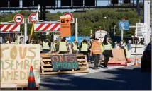  ?? (Photo doc Dominique Leriche) ?? La Région pourrait aider financière­ment les commerçant­s et artisans pénalisés par les actions des Gilets jaunes.