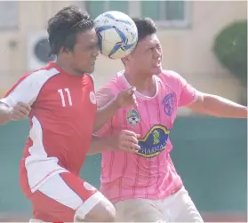  ?? SUNSTAR FOTO/AMPER CAMPAÑA ?? NEW POSITION. From being a defender, Nicholas Villacin now plays as forward for his new team.