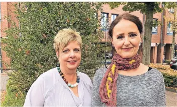  ?? RP-FOTO: TAK ?? Ute Piegeler und Béatrice Delassalle-Wischert haben einiges gemeinsam: Beide sind erst seit kurzem bei der Stadt tätig. Beide haben sich ganz bewusst für Meerbusch als neuen Wirkungskr­eis entschiede­n.