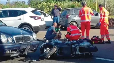  ??  ?? Aftermath: The actor was struck by the blue Mercedes and thrown across its bonnet