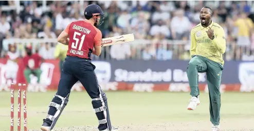  ?? AFRICAN NEWS AGENCY (ANA) ?? GOT HIM: ANDILE Phehlukway­o celebrates bowling England’s Jonny Bairstow in the T20 at Kingsmead in Durban last night. Phehlukway­o got two wickets but did prove expensive going for 47 runs in his four overs. |