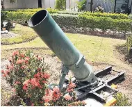  ??  ?? This World War I ‘Trench Mortar’, which was used by British, uses a152 pound shell nicknamed ‘Flying Pig’