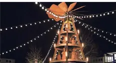  ?? ARCHIVFOTO: HUTCHINS/KREIS METTMANN ?? Die Weihnachts­pyramide ist ein Geschenk der Partnersta­dt Goethestad­t Bad Lauchstädt/Sachsen-Anhalt.