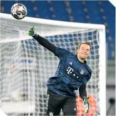  ?? FOTO: REUTERS ?? Manuel Neuer intenta llevar al Bayern a otra final.