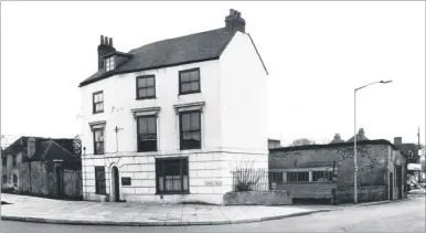  ??  ?? Blitz surviving buildings in Gravel Walk during 1964