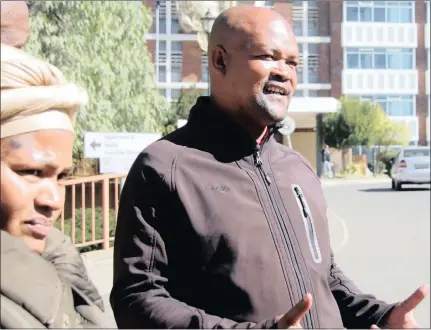  ??  ?? UNHAPPY: Nehawu branch secretary Moleme Moleme had to call off a picket outside the James Exum Building at the Kimberley Hospital Complex yesterday.
Picture: Soraya Crowie