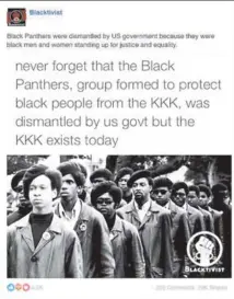  ??  ?? Este aviso decía que los Panteras Negras fueron desmantela­dos por EE.UU. porque eran negros.
