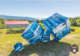  ??  ?? L’an dernier, l’artiste Catherine K. Lachance a présenté son oeuvre Un bout d’horizon aux Volières Baie-Saint-Paul.