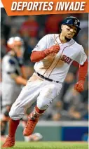  ??  ?? Mookie Betts colaboró con dos dobles en el triunfo para Boston.