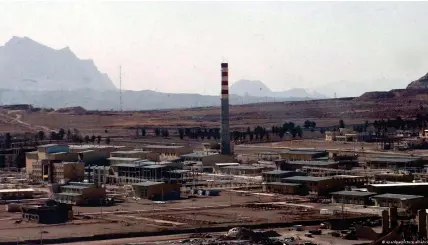  ?? Bild: epa/dpa/picture alliance ?? (Archiv) Nuklearanl­age nahe der zentralira­nischen Stadt Isfahan
