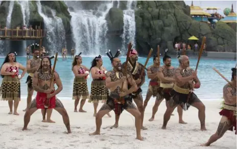  ?? UNIVERSAL STUDIOS ORLANDO ?? The 11-hectare water park’s opening ceremony features Polynesian warriors who row across the lagoon to a soundtrack provided by tribal drummers.