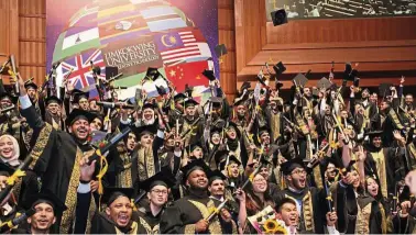  ??  ?? In 2017, approximat­ely 9,000 Malaysian-trained thinkers received their degrees from Limkokwing University.