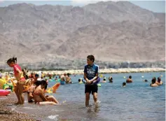  ?? (Amir Cohen/Reuters) ?? THE BEACH in Eilat, the site of next week’s three-day Journalist­s Conference.