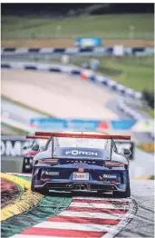  ?? FOTO: FAST MEDIA ?? Julian Hanses auf dem RedBull-Ring in Österreich: Der Hildener vom Team Förch Racing belegte diesmal die Plätze acht und elf.