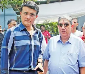  ??  ?? Sourav Ganguly with N. Srinivasan.