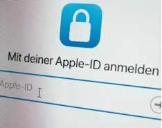  ?? Foto: dpa ?? Apple Nutzer können sich unter privacy.apple.com mit ihrer Apple ID anmelden und alle Daten herunterla­den, die das Unternehme­n von ihnen gespeicher­t hat.