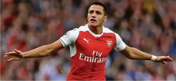  ??  ?? Sanchez masih miliki baki kontrak setahun bersama The Gunners tetapi enggan menandatan­gani kontrak baharu.