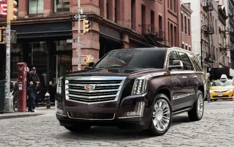  ?? CADILLAC ?? Luxury automobile­s, such as the Cadillac Escalade, account for about 11 per cent of new vehicle sales in Canada, Larry Lantz writes.