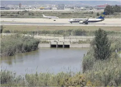  ?? Ferran Nadeu ?? Zona de La Ricarda, que quedaría afectada por la ampliación del aeropuerto de El Prat.