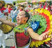  ??  ?? Shadya Londoño, reina del Carnaval de los Niños.