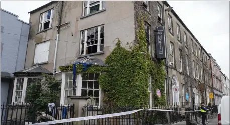  ?? Photo Domnick Walsh ?? Fire damage at the Finnegans Hostel buiding on Denny Street.