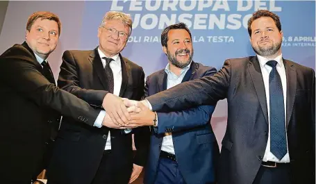  ?? FOTO ČTK/AP ?? Spojenci. Salvini (druhý zprava) s šéfy spřízněnýc­h stran (zleva): Olli Kotro (Strana Finů), Jörg Meuthen (AfD) a Anders Vistisen (Dánská lidová strana).