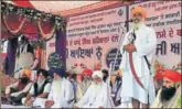  ?? HT FILE ?? Parallel jathedar Dhian Singh Mand addressing the gathering at Bargari in the last week of November.