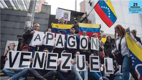  ?? (AFP) ?? PROTESTA. Venezolano­s residentes en Bogotá realizaron marchas ayer por la situación en su pais.