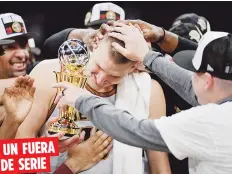  ?? AP ?? El serbio Nikola Jokic guió el lunes a los Nuggets hacia su primer título del Oeste y su primera final de la NBA. Fue nombrado MVP de la serie ante Lakers. UN FUERA DE SERIE