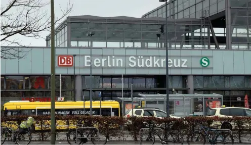 ?? Am Bahnhof Südkreuz soll demnächst intelligen­te Videotechn­ik erprobt werden. Foto: nd/Ulli Winkler ??