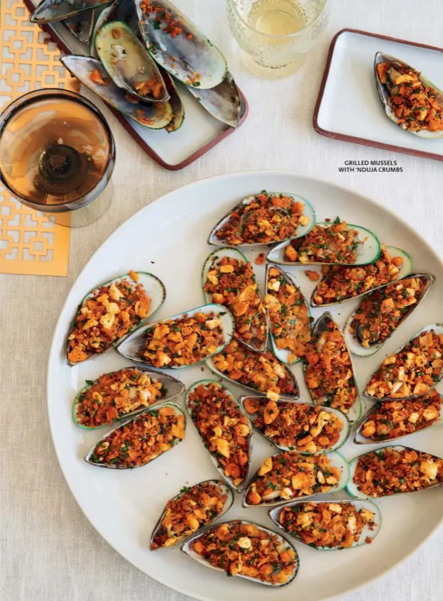  ??  ?? GRILLED MUSSELS WITH ‘NDUJA CRUMBS