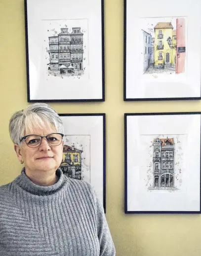  ?? CONTRIBUTE­D PHOTOS ?? Kelly Harding, who lives in Yarmouth, N.S., works mostly in watercolou­r, but uses both watercolou­r and ink when creating house portraits and urban art.