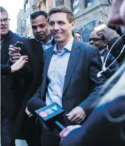  ?? CHRISTOPHE­R KATSAROV / THE CANADIAN PRESS ?? Patrick Brown leaves the Conservati­ve Party headquarte­rs in Toronto on Friday.