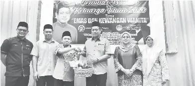 Kerja Kerja Pembinaan Kompleks Pejabat Daerah Bau Berjalan Lancar Pressreader