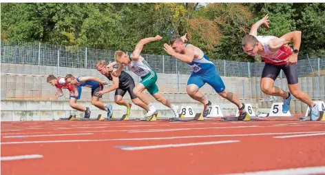  ?? FOTO: THOMAS WIECK ?? Zum Abschluss der dreigeteil­ten Saarlandme­isterschaf­ten standen im Stadion Breitwies in Püttlingen unter anderem die 100-Meter-Sprints an.