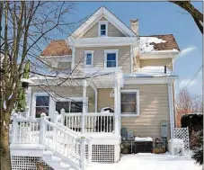  ??  ?? A sliding patio door in the breakfast nook opens to the rear deck and patio backyard.