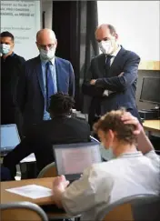  ?? (Photo AFP) ?? Jean-michel Blanquer et Jean Castex, lundi, dans un lycée de Meurthe-et-moselle.