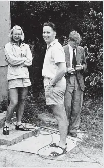  ??  ?? Physicist Ruby Payne-scott (below, at left, in 1948) was one of the global pioneers of radio astronomy. In the late 1940s, she worked with Alec Little, centre, to design and build equipment to map solar radio emission strength. Like the female AC computers, Payne-scott is better known now than during her lifetime.