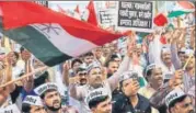  ?? BHUSHAN KOYANDE/HT ?? Drivers protest at Azad Maidan on Monday.