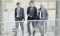  ?? ?? Bartomeu, entrando con su abogado al juicio