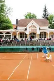  ?? Foto: Merbeler ?? Noch darf auf den Tennisplät­zen am Bad Wörishofer Kurpark nicht gespielt werden.