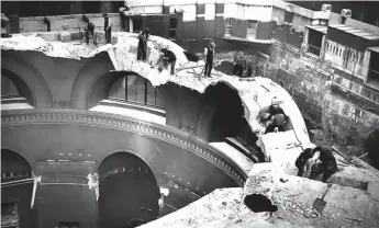  ??  ?? Robbing the Bank: Soane’s Bank of England, demolished between 1925 and 1939